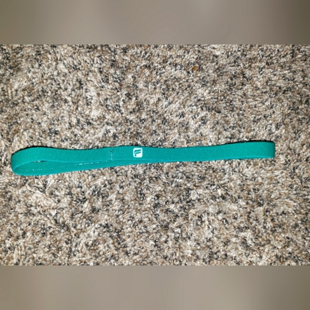 Fabletics| NWOT Grippy Headband with Logo
